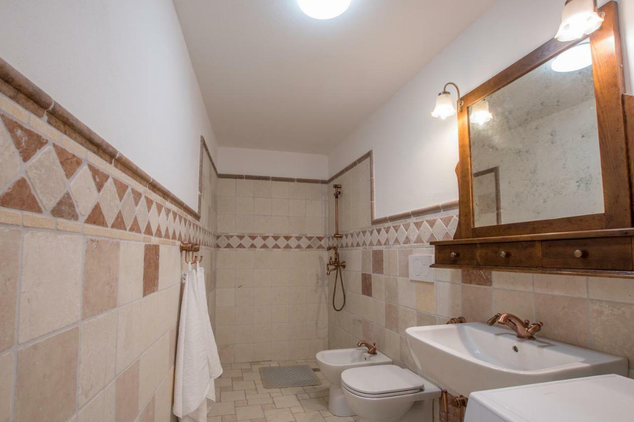 Lana House With Apartments Petrovija Екстериор снимка