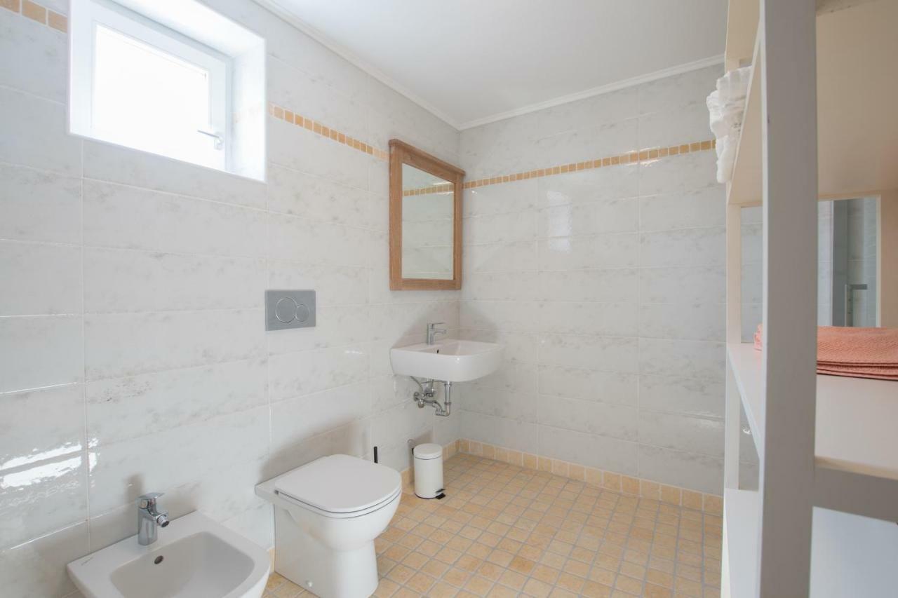 Lana House With Apartments Petrovija Екстериор снимка
