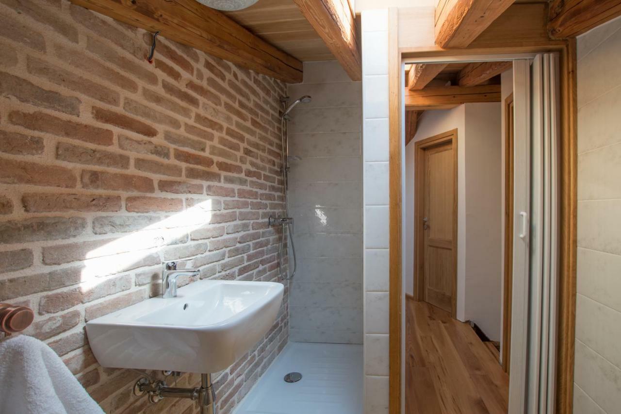 Lana House With Apartments Petrovija Екстериор снимка